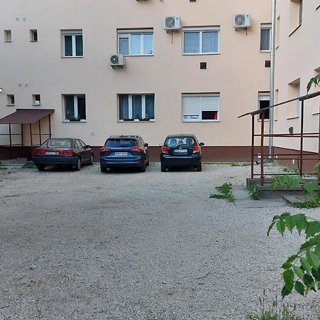 Ancsi Apartmant Kecskemét Exterior foto