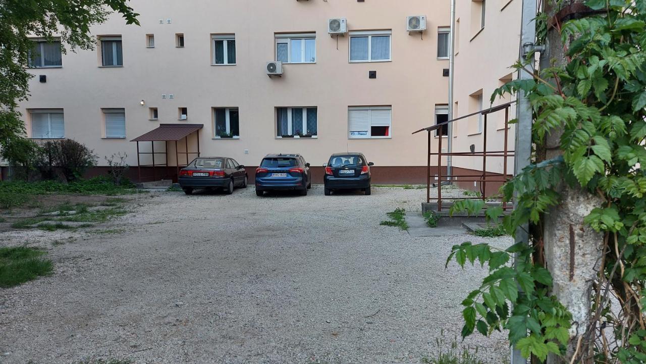 Ancsi Apartmant Kecskemét Exterior foto